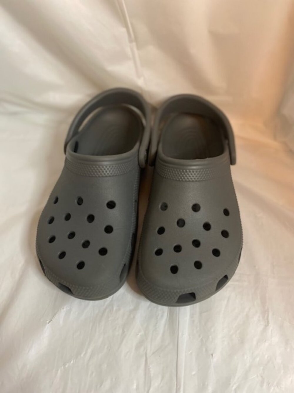 Crocs Classic Clogs Gray Slip On Shoes Women Size 7